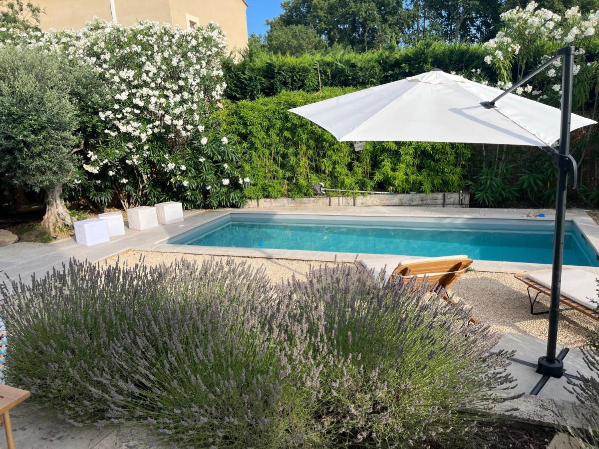 Villa Aprile Saint-Étienne-du-Grès Extérieur photo