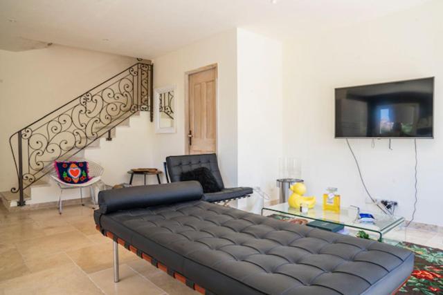 Villa Aprile Saint-Étienne-du-Grès Extérieur photo